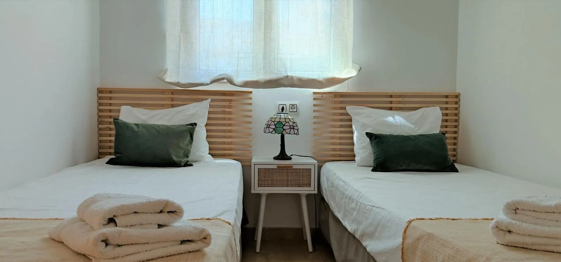 Hostly Sierpes 3 Renewed Families-Fibre-Parking Optional Apartment Seville